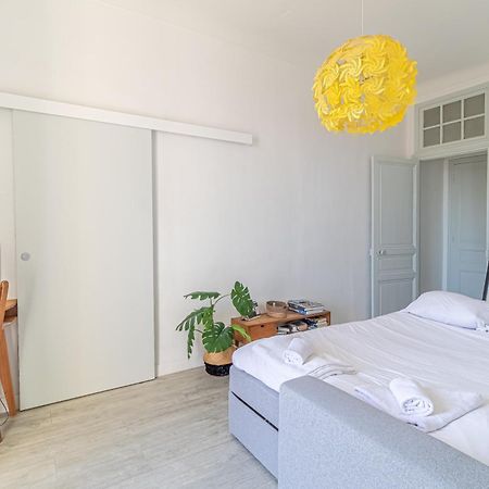 Charming Studio In The Heart Of Ментона Экстерьер фото