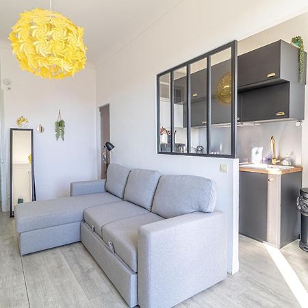 Charming Studio In The Heart Of Ментона Экстерьер фото
